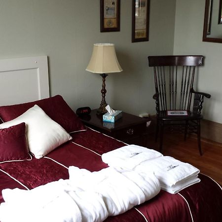 Centralia Square Grand Ballroom And Vintage Hotel Bilik gambar