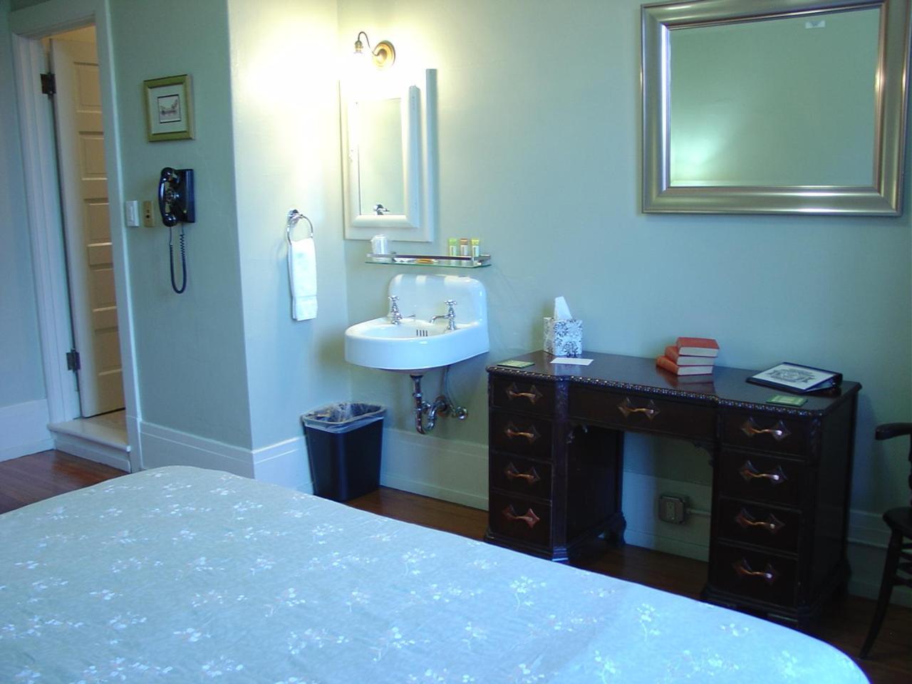 Centralia Square Grand Ballroom And Vintage Hotel Bilik gambar