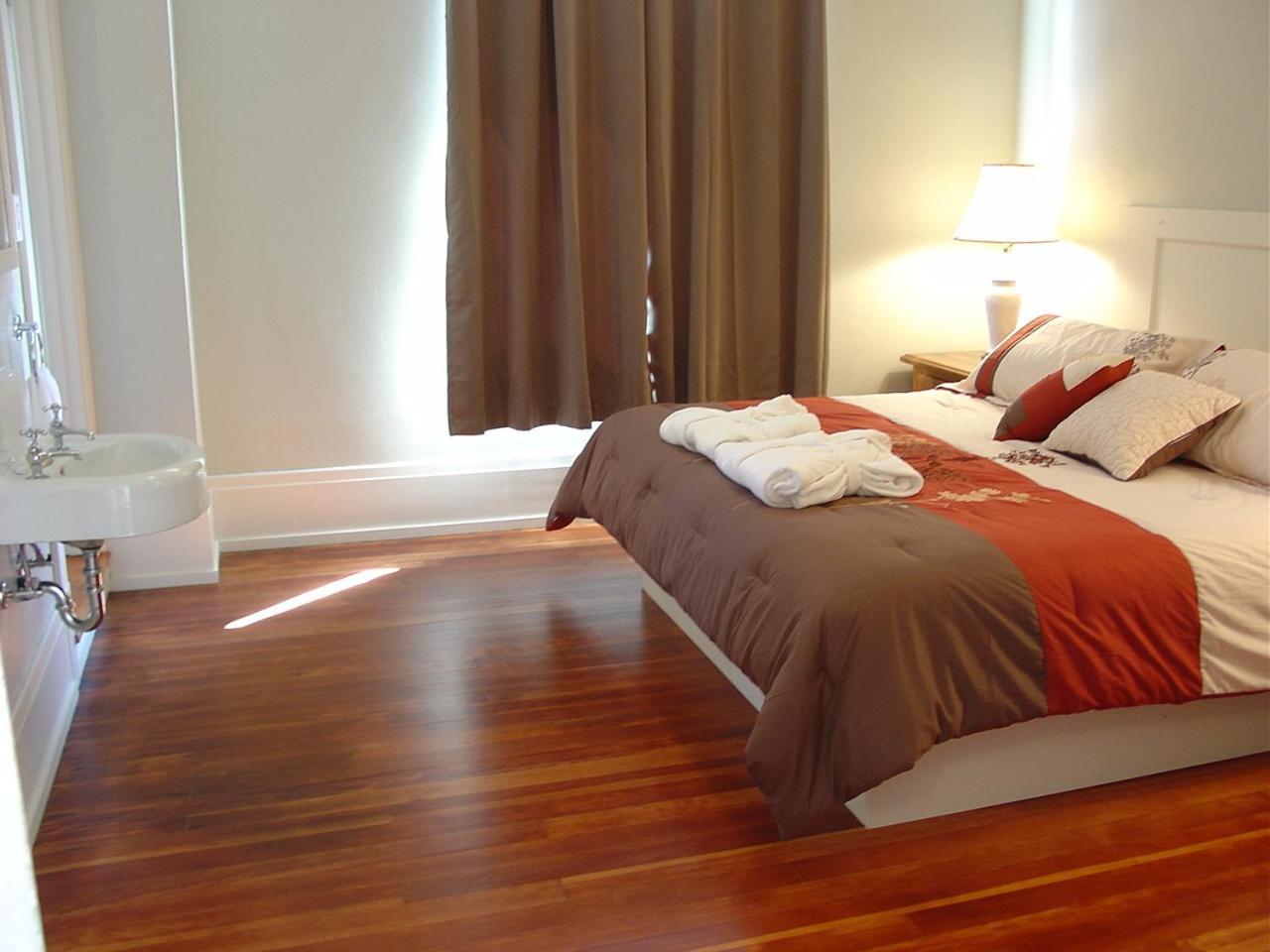Centralia Square Grand Ballroom And Vintage Hotel Bilik gambar